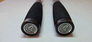 Dos cañas de pesca