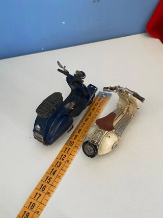 Set 2 Vespa d'epoca metallo