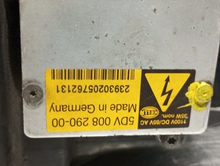 FARO DERECHO AUDI A8 (4E) ASE 15811800
