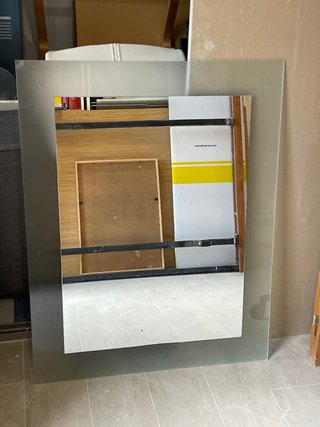Espejo de baño con marco de cristal