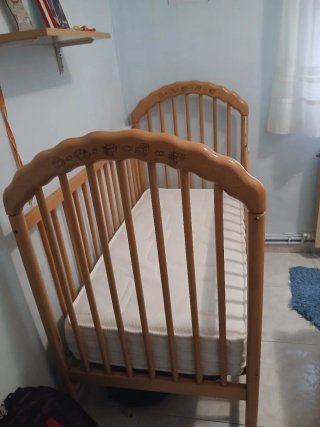 Culla in legno per neonati