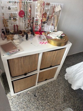 Cajonera blanca 4 cubos con cestas bambú
