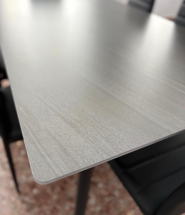 Mesa comedor negra + 6 sillas