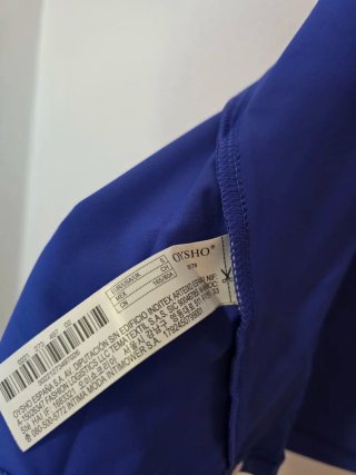 Camiseta Oysho sin mangas azul talla S