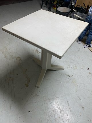 Mesa cuadrada alta 60x60x70 alto