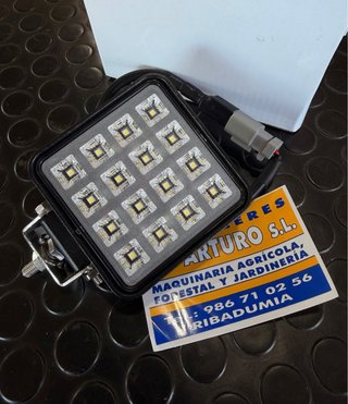 Faro LED 16 Leds cuerpo en Aluminio