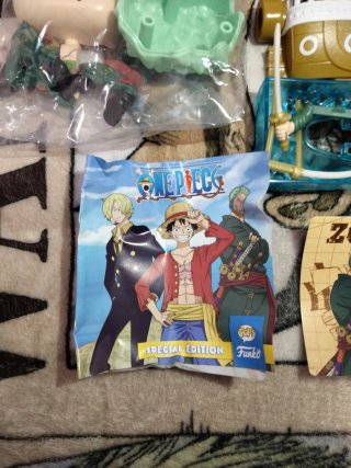 Roronoa Zoro Kinder Sorpresa