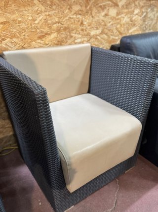 4 Sillones de Terraza Ratán y Piel Sintética
