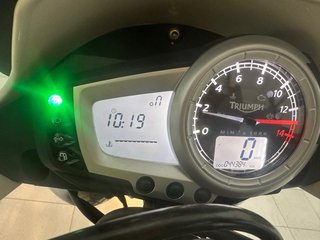 Triumph Street Triple 675 Blanca