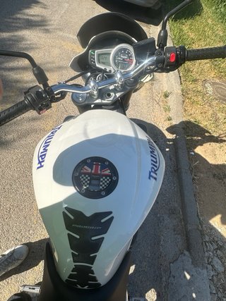 Triumph Street Triple 675 Blanca