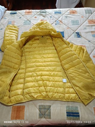 Chaqueta acolchada mujer amarilla