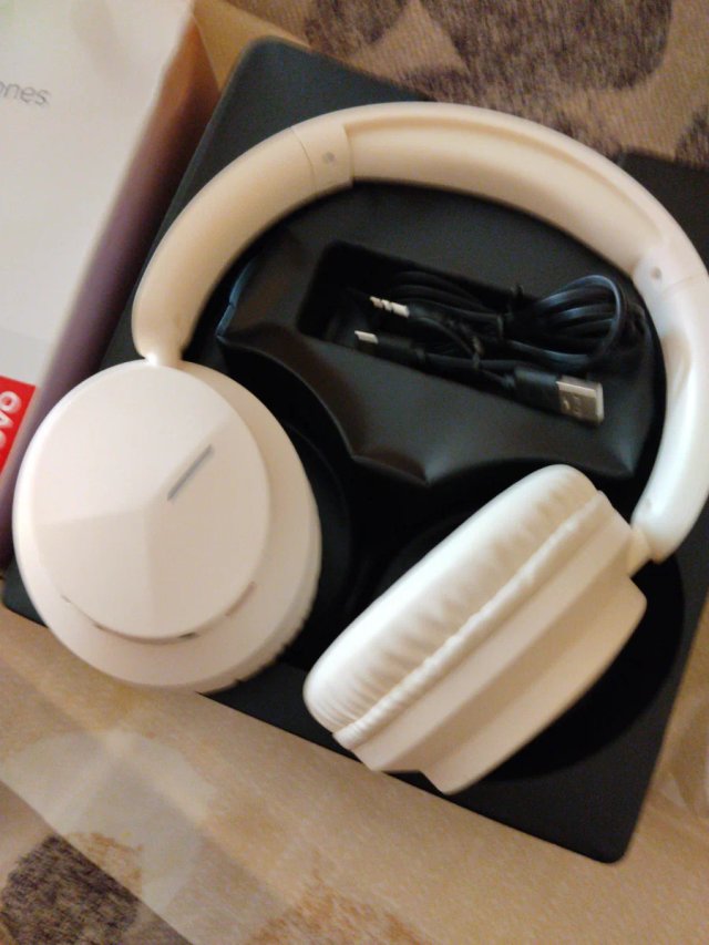 Auriculares Lenovo blancos