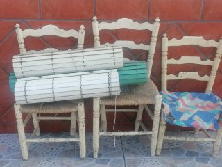 3 Sillas Antiguas + 3 Persianas