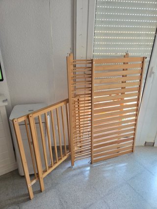 Culla in legno per bambini con materasso