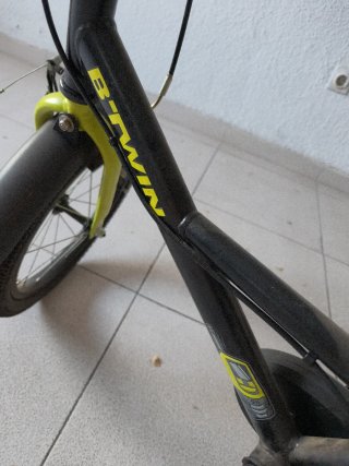 Bicicleta Infantil Btwin Negra y Amarilla