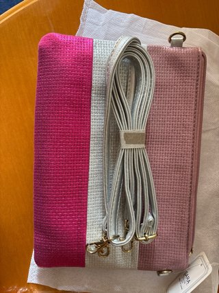 Bolso de mano SARA multicolor con etiqueta