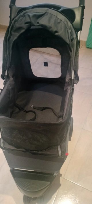 Carrito para mascotas negro y gris