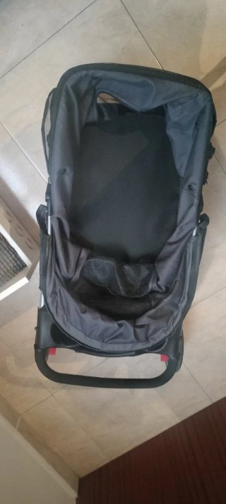 Carrito para mascotas negro y gris