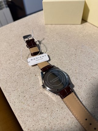 Reloj Radiant