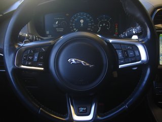 Jaguar F-Pace 2017