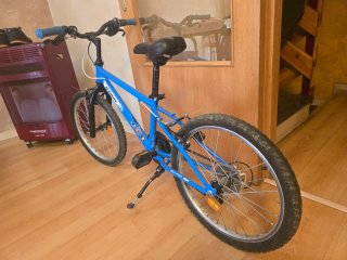 Bicicleta infantil 20 B'Twin azul