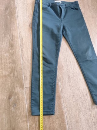 Pantalón de verano elástico marca Naf Naf