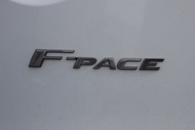 Jaguar F-Pace 2017