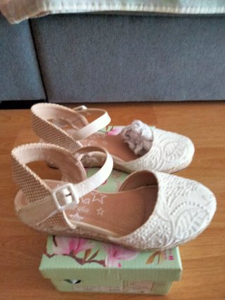 Zapatos de comunión blancos talla 35