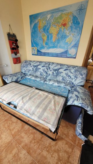Sofá cama en excelente estado