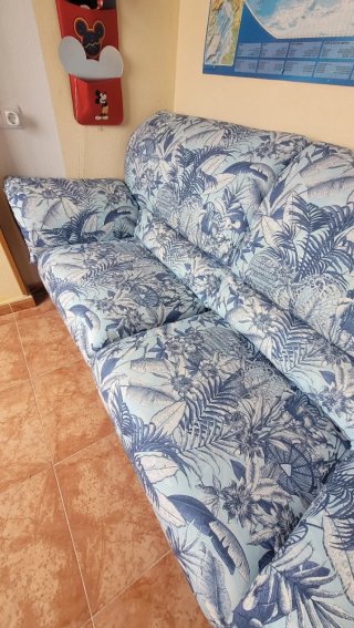 Sofá cama en excelente estado