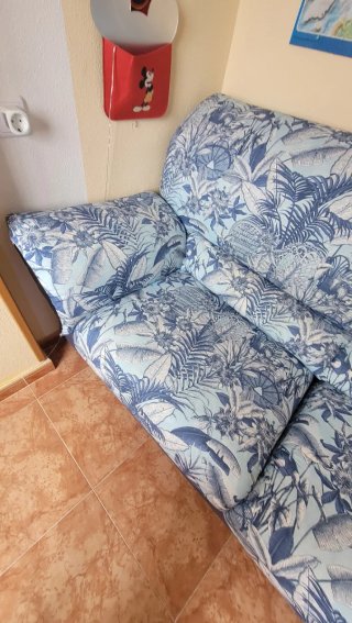 Sofá cama en excelente estado