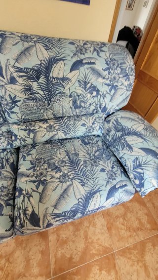 Sofá cama en excelente estado