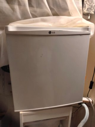 Nevera LG 220-240v con congelador.
