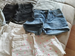 Pantalones cortos vaqueros rotos talla 36