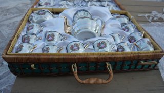 Juego café Bavaria en cesta de mimbre 57x36x14 cm