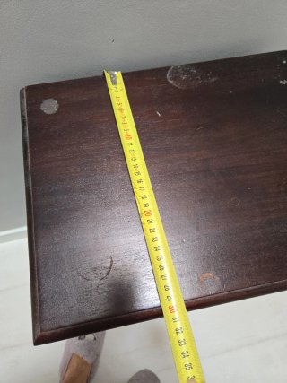Mesita auxiliar de madera y metal
