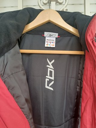 Chaqueta Reebok Hombre Roja y Gris