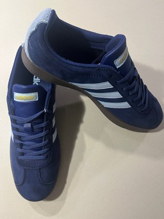 Adidas azules