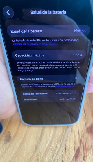 iPhone 16 Pro Titanium 256gb. Leer