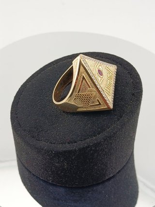 Anillo Pirámide Ojo de la Providencia Oro