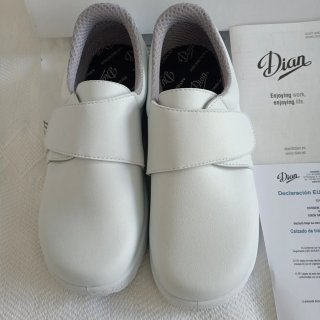 Zuecos Dian blancos trabajo