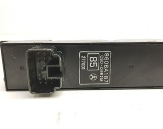 Mando elevalunas del izq peugeot 4999860 8608a187