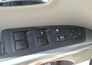 Mando elevalunas del izq peugeot 4999860 8608a187