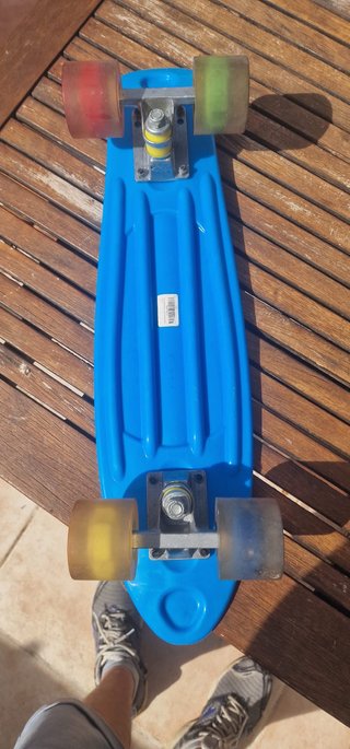 Monopatín infantil azul