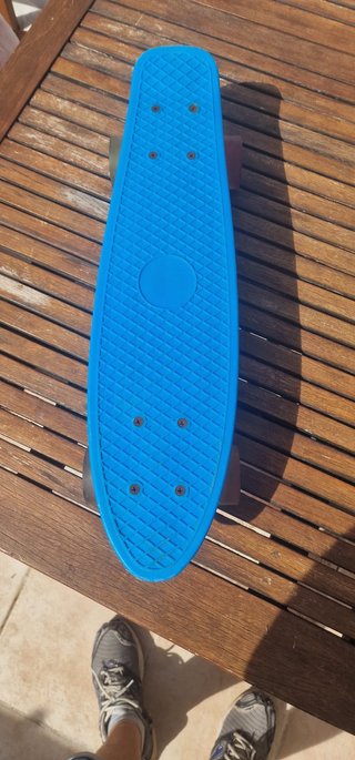 Monopatín infantil azul