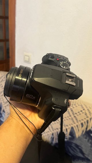 Panasonic Lumix FZ82 Cámara Zoom 60x 4K