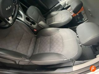Kia Niro 1.6 GDi HEV 104kW (141CV) Concept