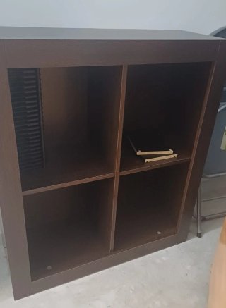 Estantería modular de madera marrón