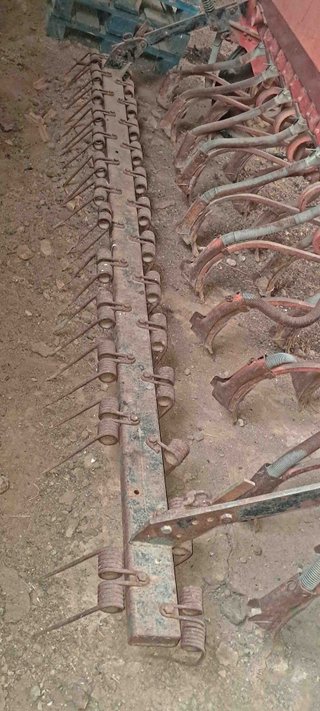 Sembradora Sola 2,65 metros, 19 botas 2 filas.