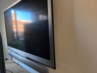Sharp AQUOS LC-52XS1U-S TV Plata y soporte pared.